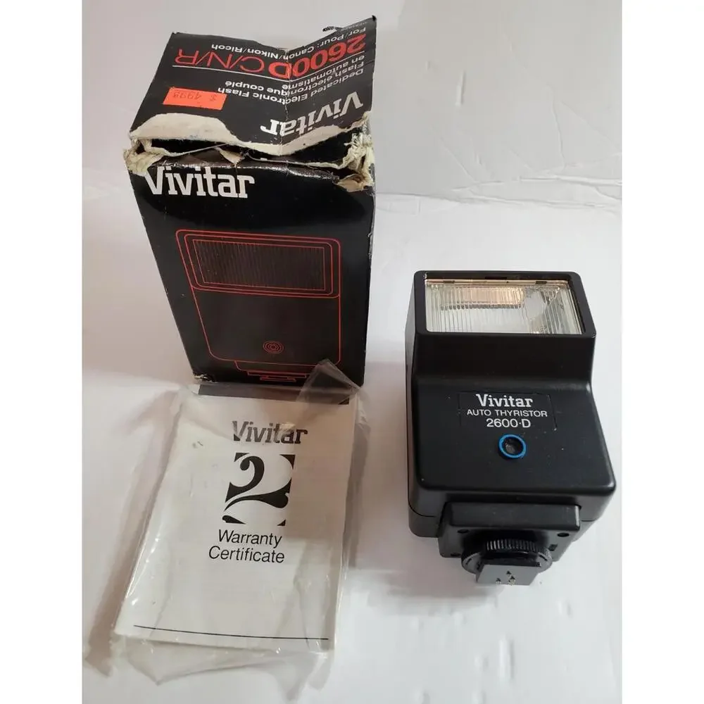 Vivitar Auto Thyristor 2600-D Flash